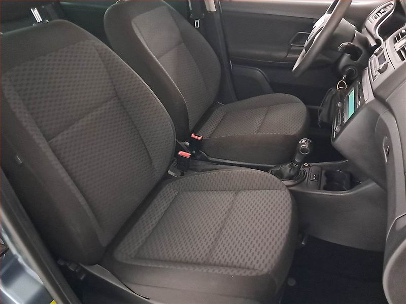Škoda Fabia (2010) 1.2 TSI, Automat, Tempomat - fotka 9 z 16