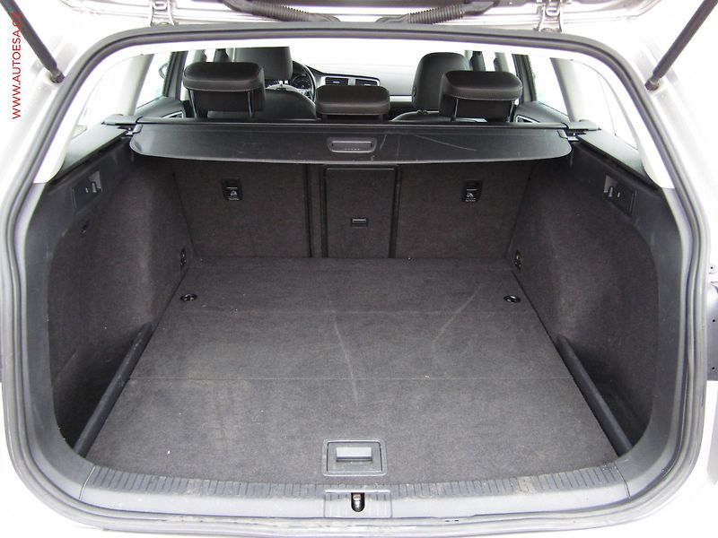 Volkswagen Golf (2015) 1.6TDi, ČR, Comfortline - fotka 7 z 16