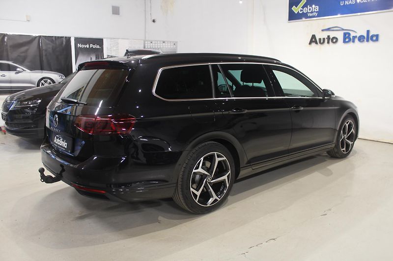 Volkswagen Passat (2023) 2.0TDI R-Line Paket Nez.Topení - fotka 14 z 41