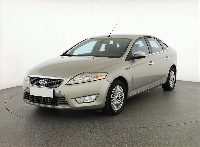Ford Mondeo (2010) 1.8 TDCi, Serv.kniha, nová STK - fotka 2 z 13