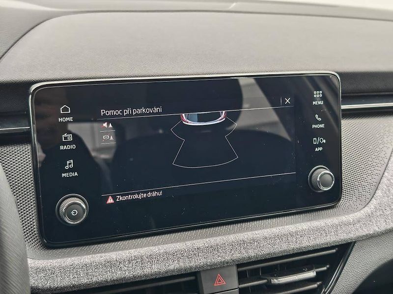 Škoda Kamiq Selection 6MP 1,0TSI - fotka 15 z 22