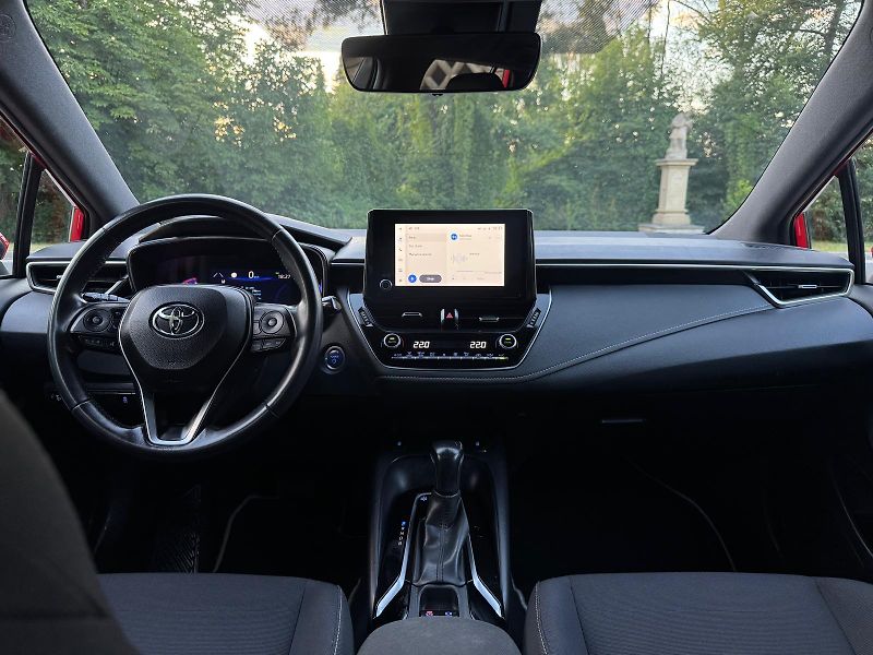 Toyota Corolla 1.8E-Cvt Comf Sport 1.MAJ.DPH - fotka 10 z 28