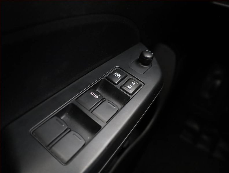 Suzuki Swift (2017) 1.2, Serv.kniha, Tempomat - fotka 14 z 14