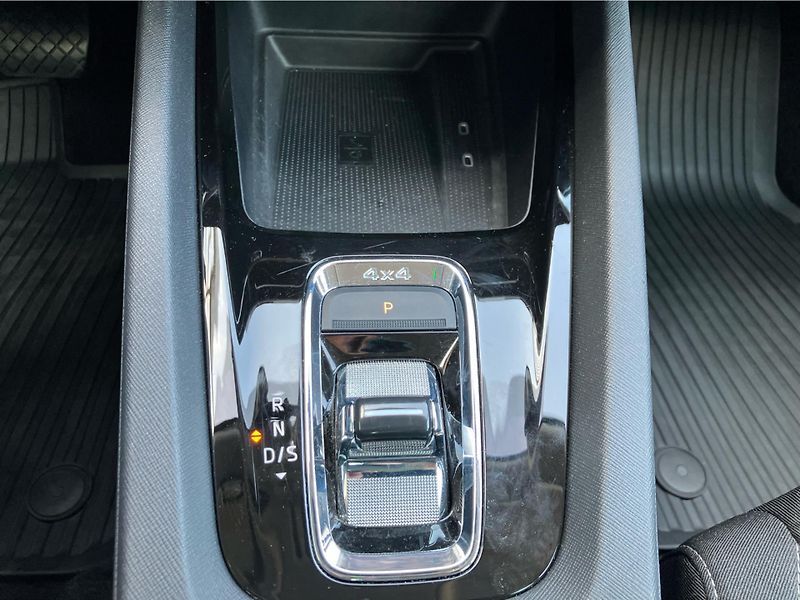 Škoda Octavia 2.0TDi 110kW STYLE PLUS 4x4 DS - fotka 21 z 30