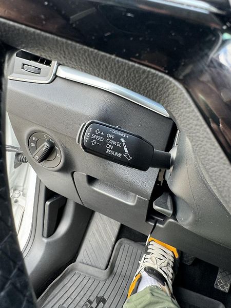 Škoda Karoq DRIVE 125 Years 1.6 TDI 85 kW - fotka 13 z 18