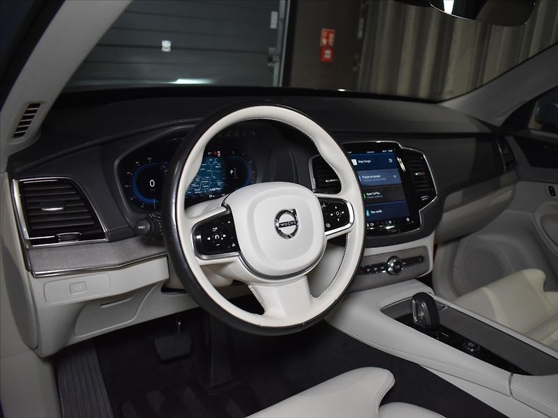Volvo XC90 2,0 B5 AWD PLUS Tažné,BLIS - fotka 13 z 24