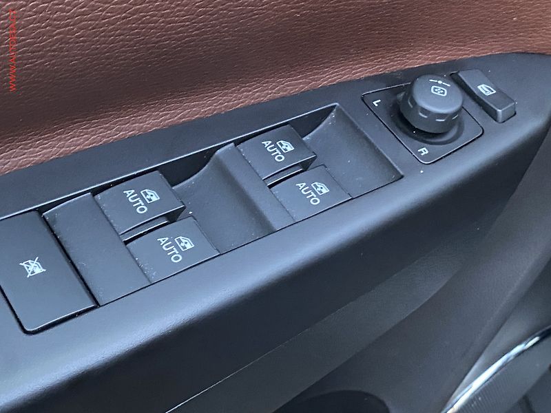 Opel Antara (2012) 2.4 4x4, Cosmo, bixen, +ALU - fotka 10 z 15