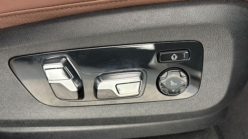 BMW X5 45e AUT xDrive M-paket - fotka 22 z 30