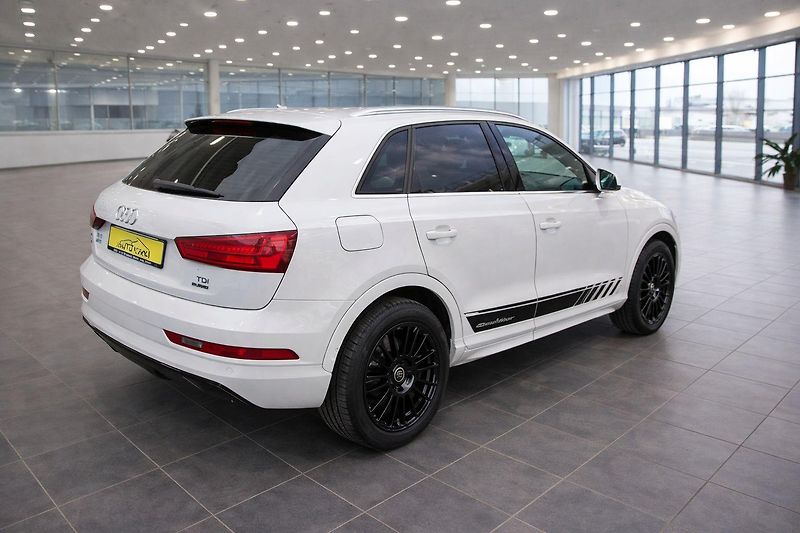 Audi Q3 2,0TDi 4x4,S-Tronic,Sport,ČR - fotka 5 z 49