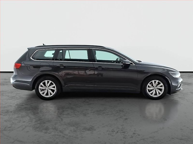 Volkswagen Passat (2019) 1.6 TDI, Automat, Navi - fotka 6 z 21