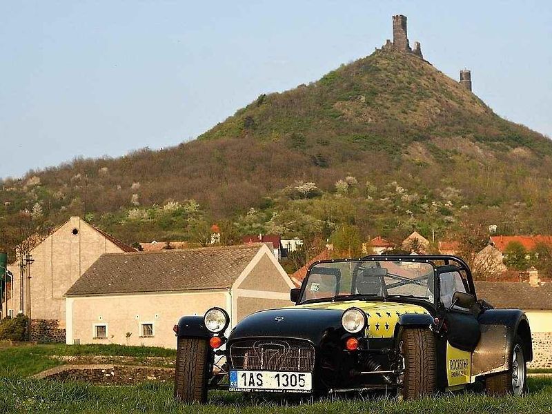 Caterham Roadsport 120.