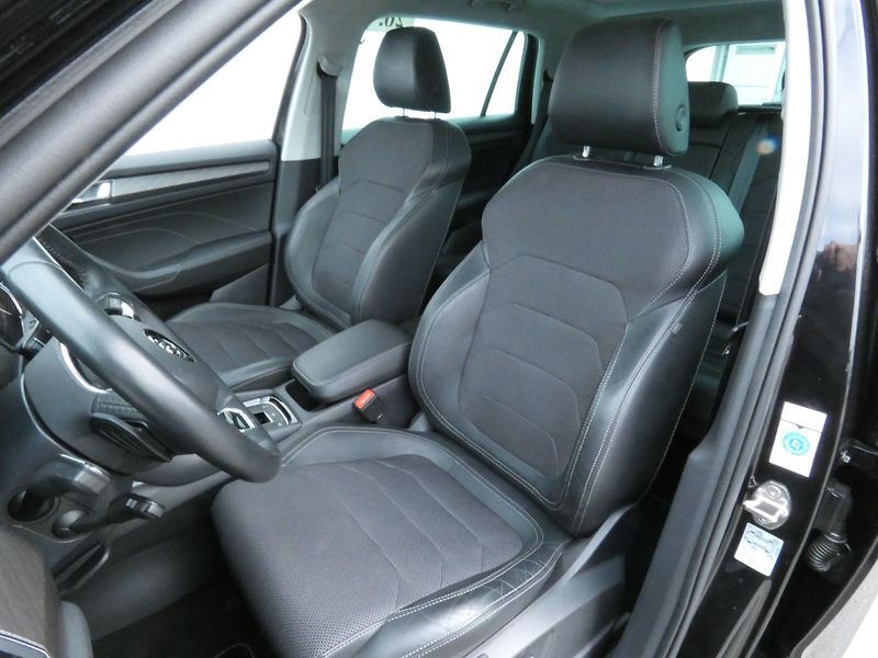 Škoda Kodiaq FL 4x4 Style 2.0 TDI /110kW  7 - fotka 17 z 30