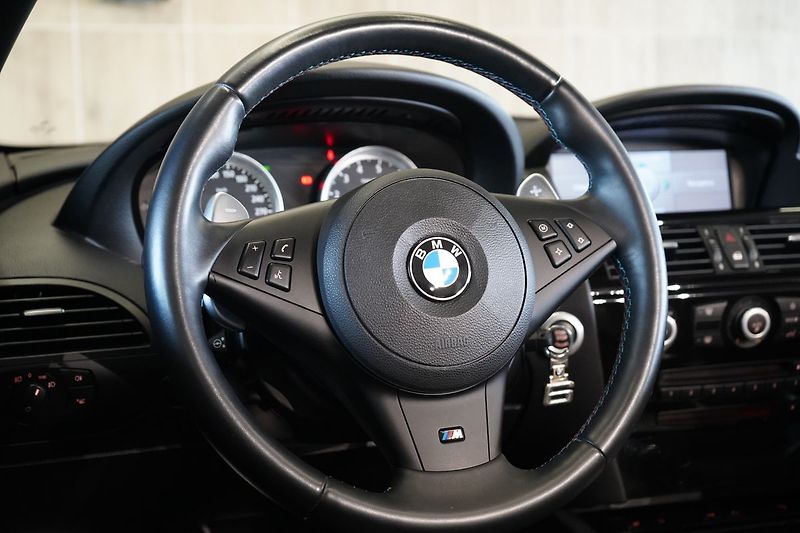 BMW M6 Cabrio, V10,Head-up,Soft-close - fotka 25 z 41