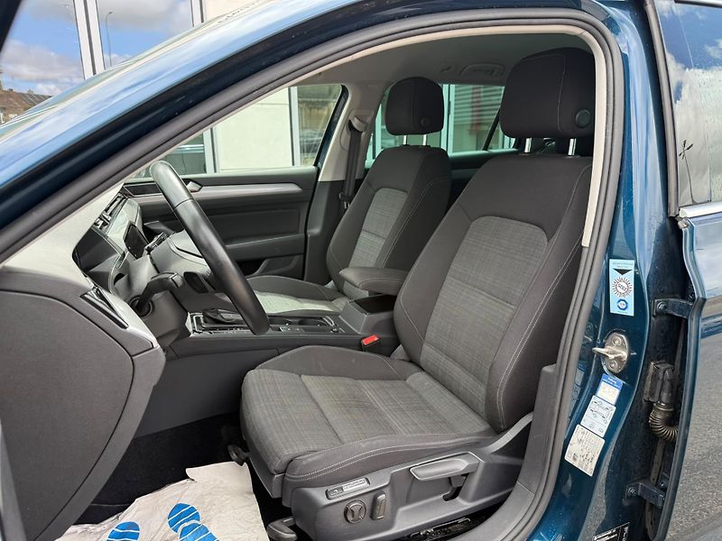 Volkswagen Passat 2.0 TDI 110kw DSG Variant - fotka 8 z 24