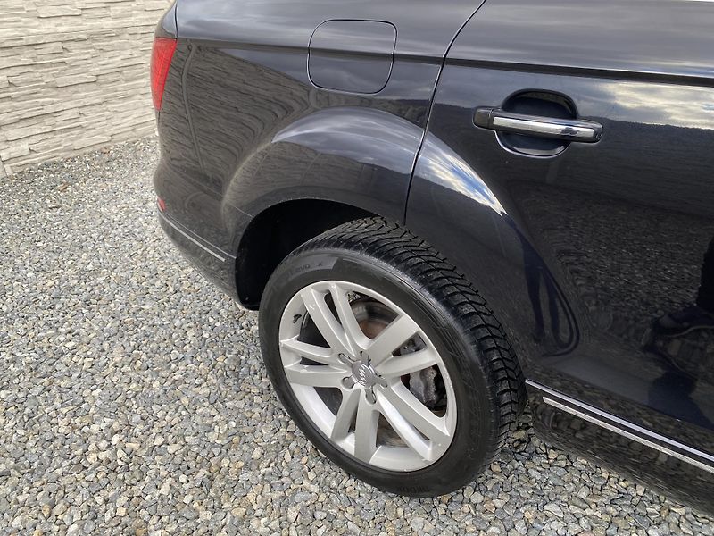 Audi Q7 3.0TDi 4x4 240PS FL 8Q SLINE!! - fotka 51 z 156