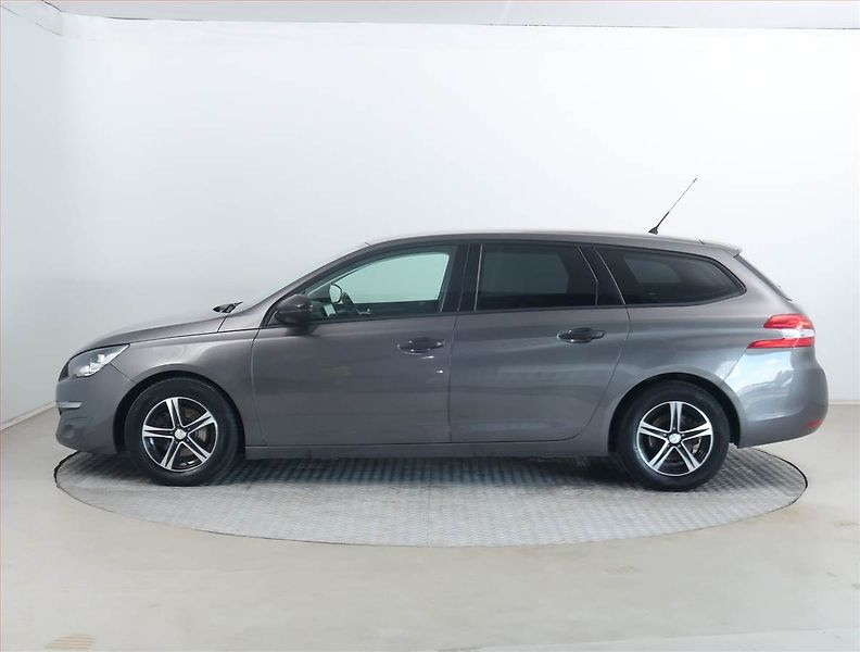 Peugeot 308 (2016) 1.6 BlueHDi, Serv.kniha - fotka 3 z 16