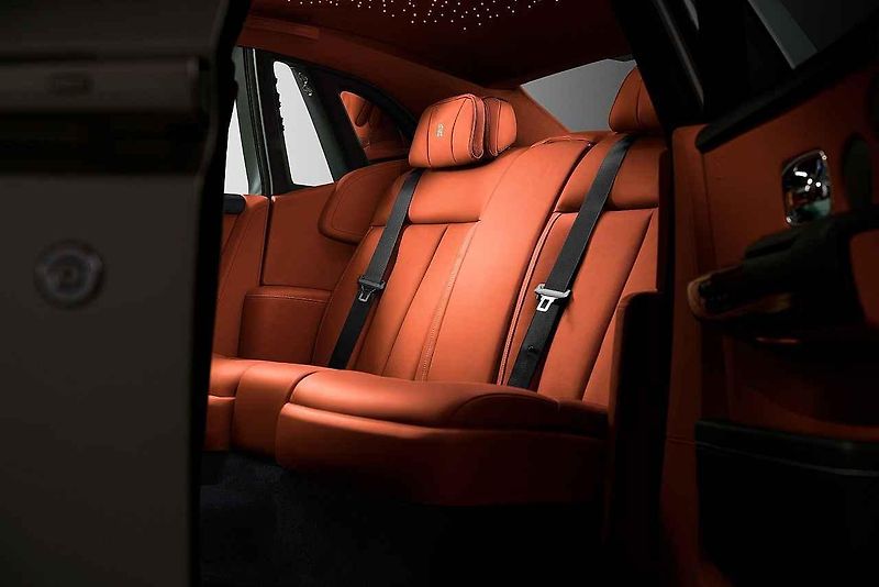 Rolls-Royce Phantom.