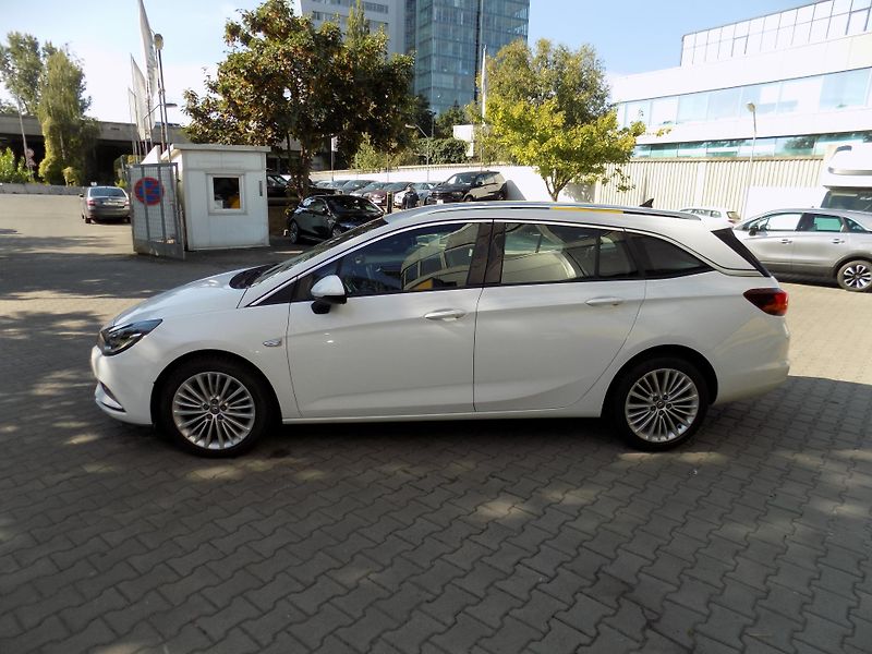 Opel Astra (2019) 1.6 CDTi - fotka 4 z 12