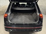 Volkswagen Tiguan Allspace 2,0 TDi  DSG 4x4 R-Line Matrix - náhled 11