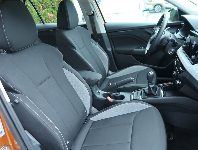 Škoda Kamiq (2024) 1.0 TSI - fotka 9 z 23