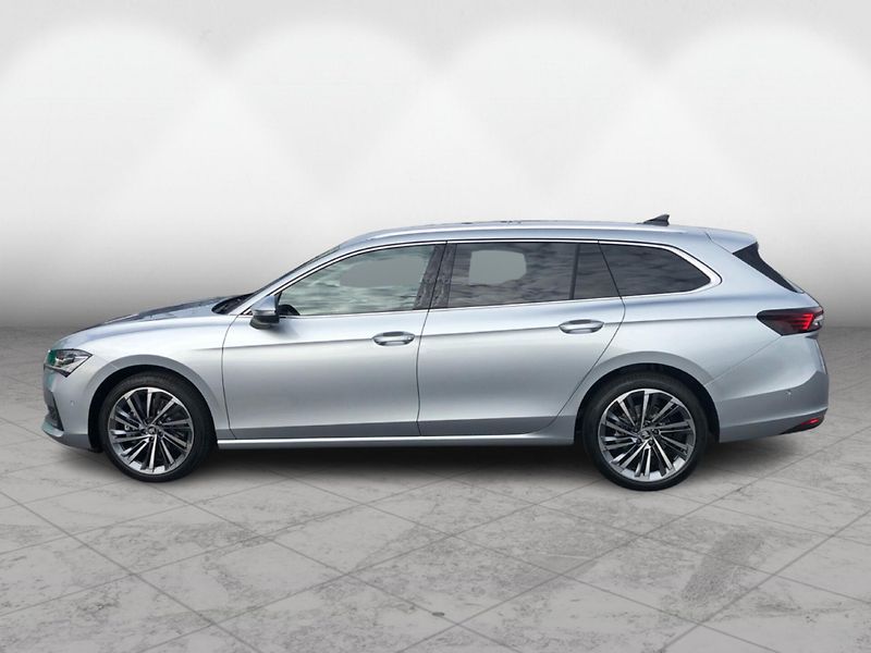 Škoda Superb Combi - fotka 3 z 30