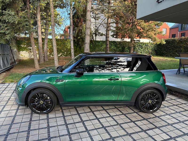 Mini Cooper SE 135kW H&K REZERVACE - fotka 3 z 35