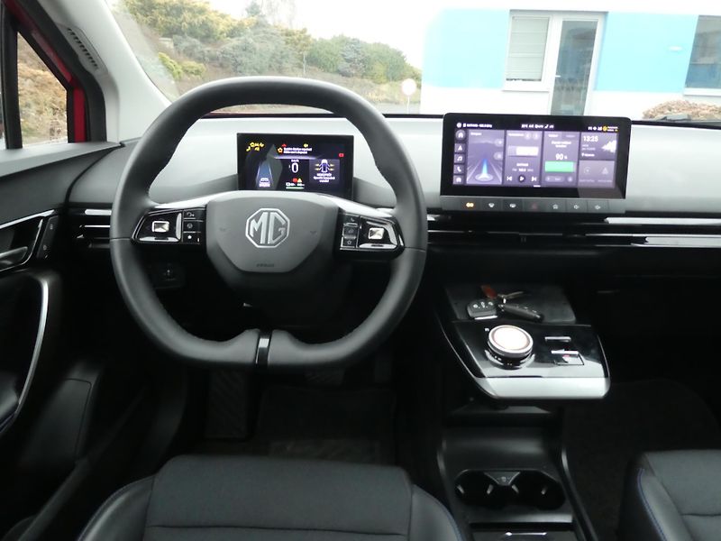 MG MG4 ELECTRIC 180kW navigace  - fotka 8 z 17