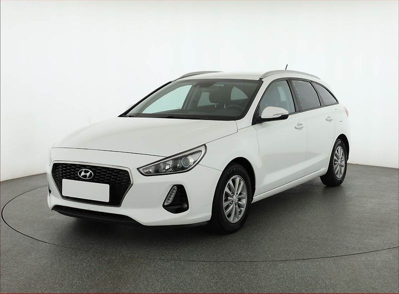 Hyundai i30 (2018) 1.6 CRDi, Serv.kniha, Tempomat - fotka 2 z 15