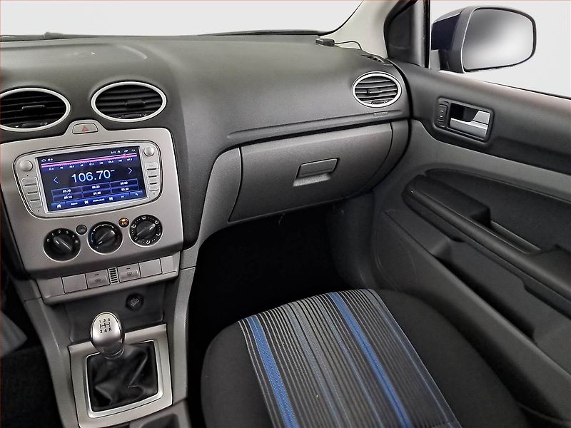 Ford Focus (2009) 1.6 16V, po STK, jezdí dobře - fotka 8 z 15