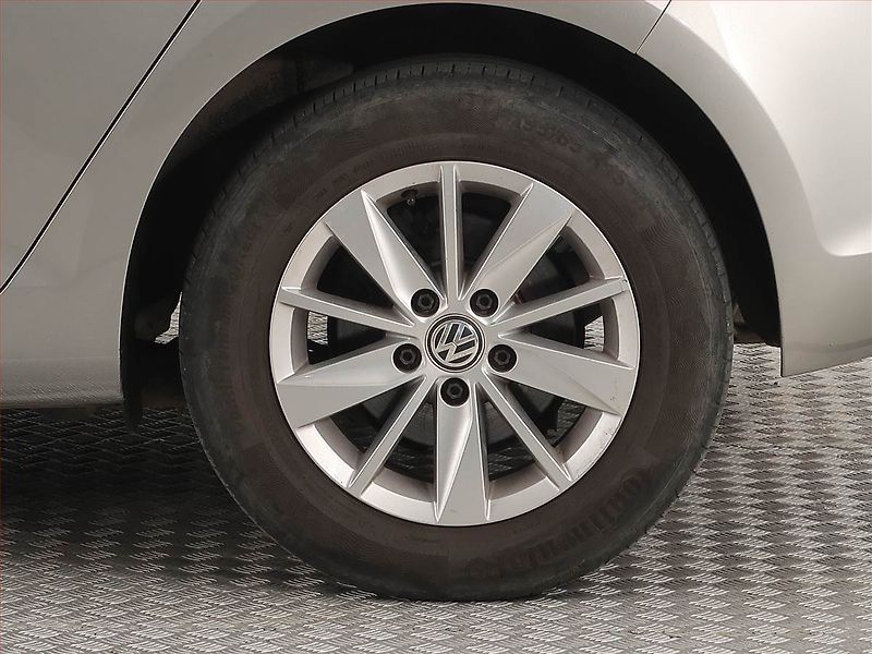 Volkswagen Golf (2016) 1.2 TSI, Tempomat - fotka 14 z 16
