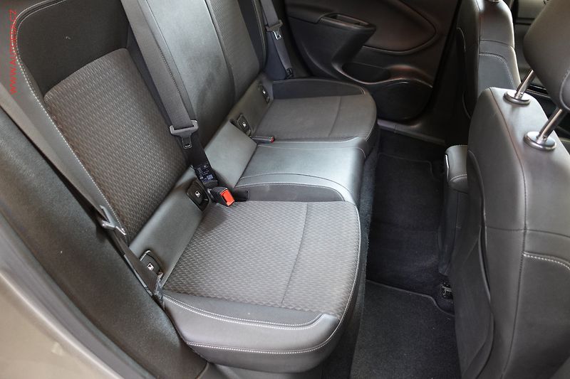 Opel Astra (2017) 1.4T, 2.maj,ČR, AC, tempo - fotka 13 z 22