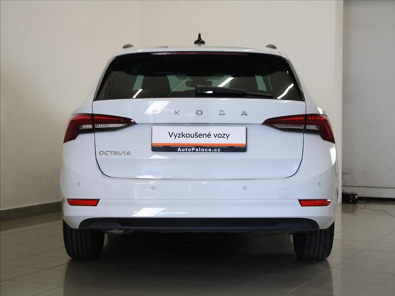 Škoda Octavia 2,0 TDi MT Ambition 67tkm. ČR - fotka 4 z 21