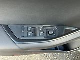 Škoda Karoq (2023) 1.5 TSI 110kW LED manuál - náhled 11