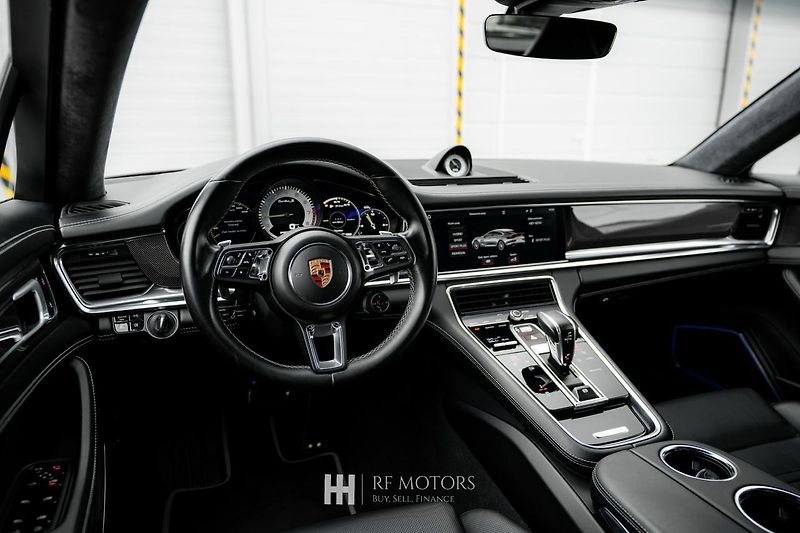Porsche Panamera (2020) Turbo S E-Hybrid - fotka 22 z 55