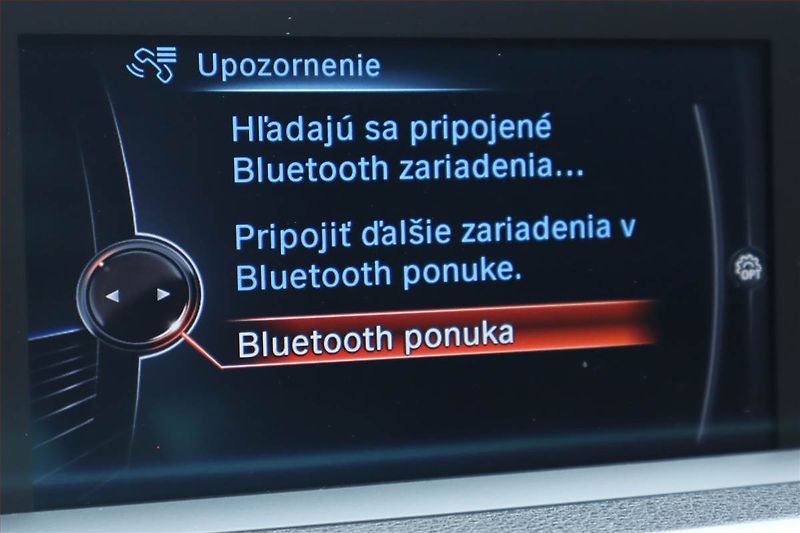 BMW Řada 3 (2015) 318 d, Automat, Serv.kniha - fotka 17 z 27