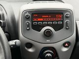 Peugeot 108 1,0 VTI 53KW - náhled 19