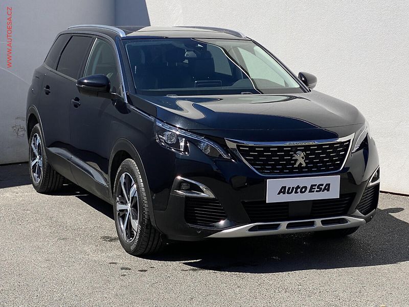 Peugeot 5008 (2018) 1.2PT, Allure, +ALU, panor - fotografie inzerátu
