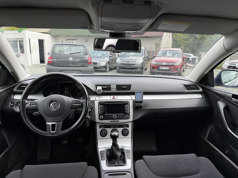Volkswagen Passat 1.4 TSI - fotka 7 z 13