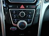Hyundai i30 (2013) 1.6CVVT, ČR, AC, tempo, park - náhled 13