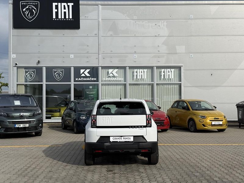 Fiat Grande Panda (2026) Icon 1.2 Turbo Hybrid 110k eDC - fotka 4 z 24
