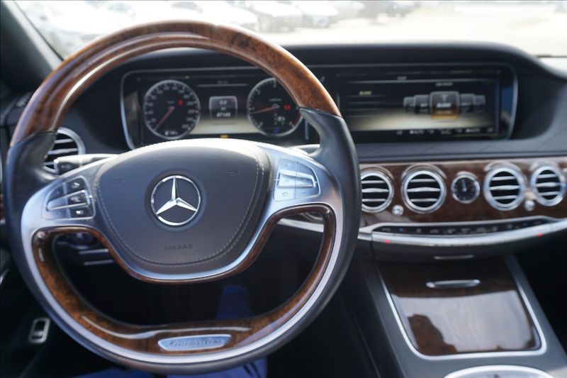 Mercedes-Benz Třídy S 3,0 S 350 BT - fotka 17 z 25