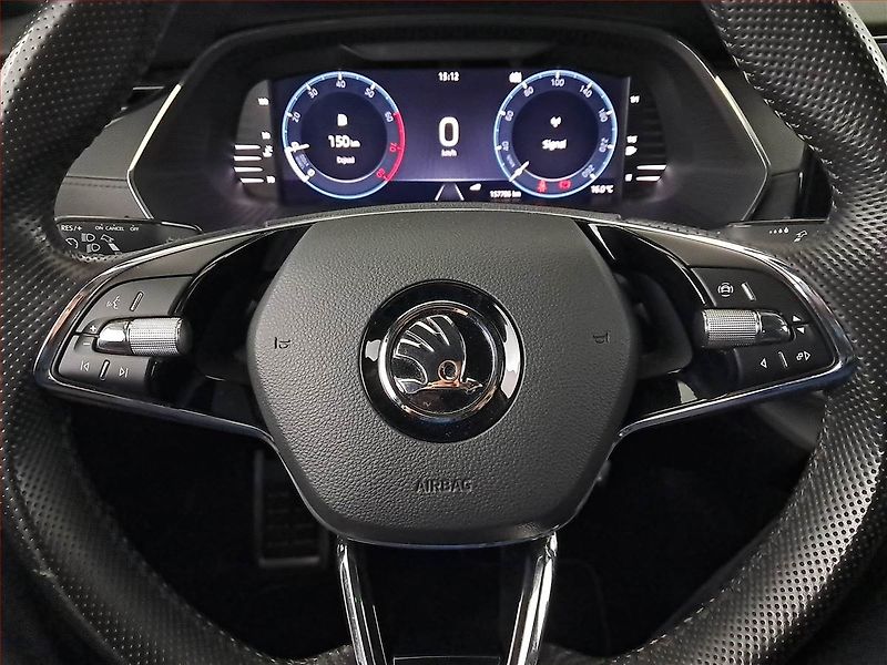 Škoda Octavia (2022) 1.0 TSI, Serv.kniha, Navi - fotka 16 z 17
