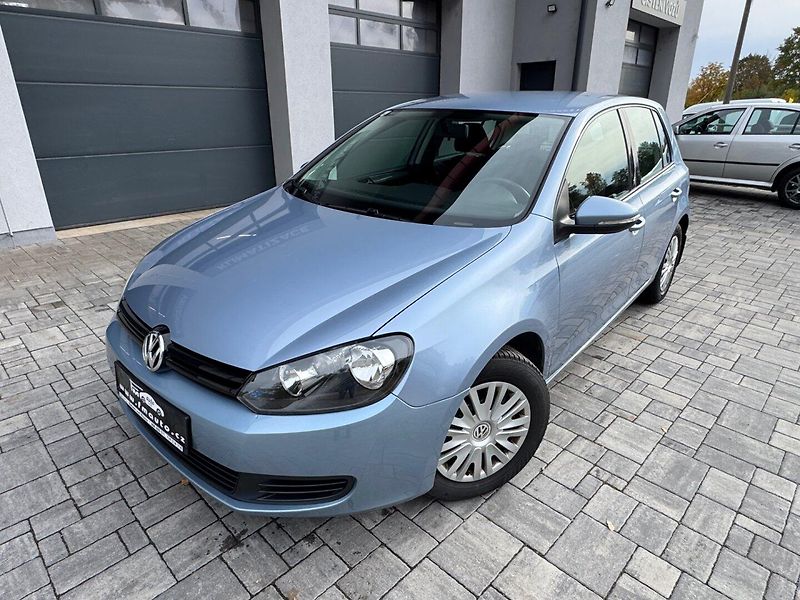 Volkswagen Golf (2010) 1.4 16V TAŽNÉ, SERVISNÍ KNIHA - fotka 2 z 32