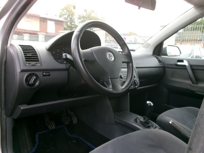 Volkswagen Polo (2007) 1,4TDI KLIMA - fotka 19 z 23