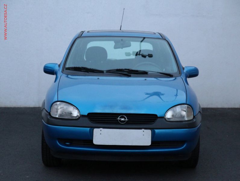 Opel Corsa (1997) 1.2 - fotka 2 z 3