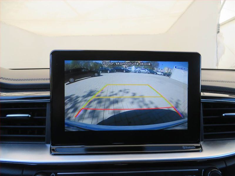 Kia Ceed (2018) 1.6 CRDi, Automat, Serv.kniha - fotka 16 z 18