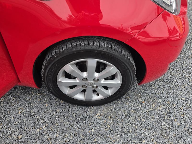 Toyota Yaris 1.0 VVTI Klimatizace  - fotka 6 z 16
