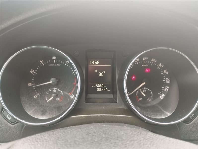 Škoda Yeti 1,2 Tsi - fotka 11 z 14