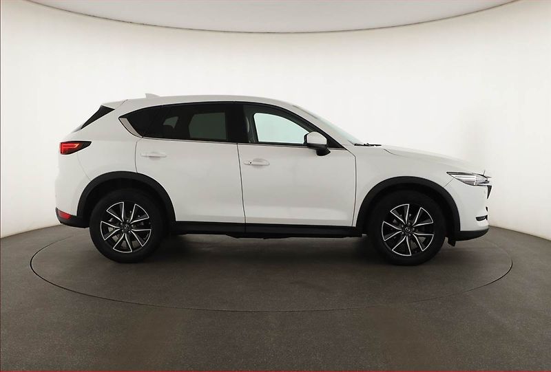 Mazda CX-5 (2017) Takumi 2.2 Skyactiv-D, 4X4 - fotka 6 z 17