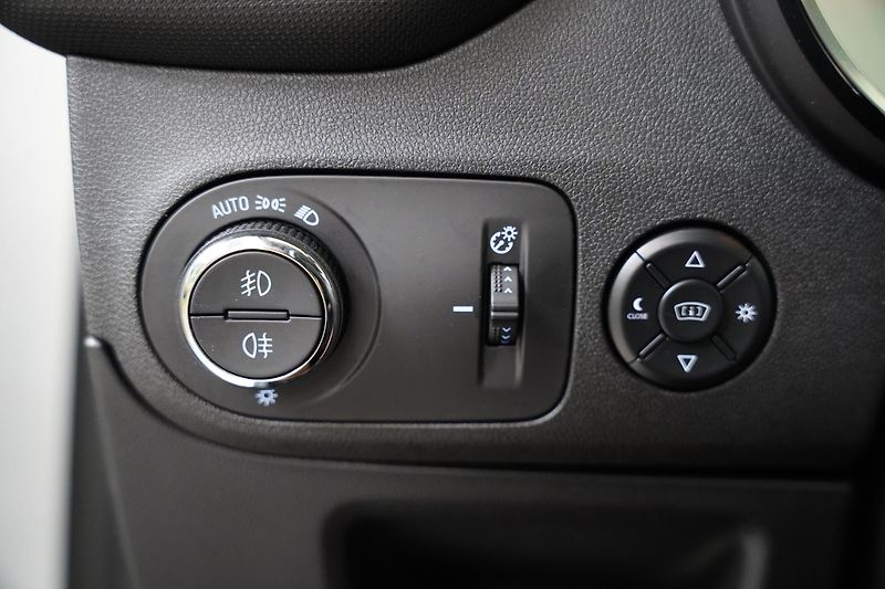 Opel Crossland X - fotka 13 z 25